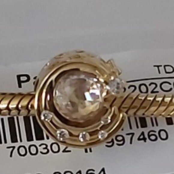 Auth PANDORA Moments Sparkling Shooting Star 14kt gold plated Charm 762202C01 - Picture 2 of 11